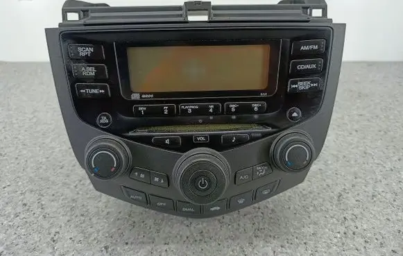Honda Accord Radio/CD/DVD/GPS head unit 39050SEDG110M1