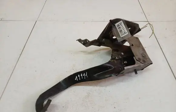 Dodge Caliber Accelerator throttle pedal 