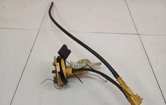 BMW 3 E46 Fuel level sensor 221824065006