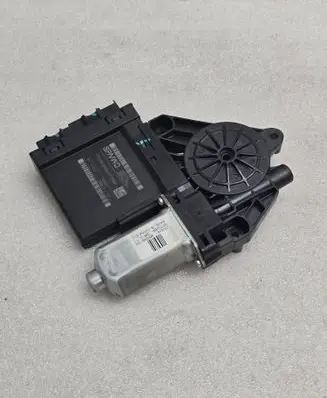 Volvo XC60 Front door window regulator motor 31674755