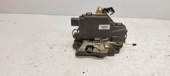 Seat Leon (1M) Rear door lock Y3B4839015M