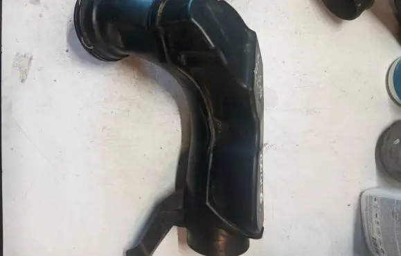 Volvo XC60 Intercooler hose/pipe 31319698