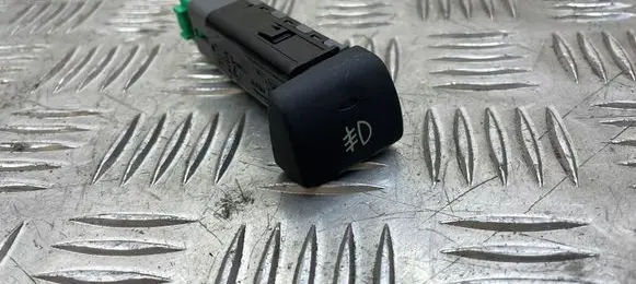 Fog light switch