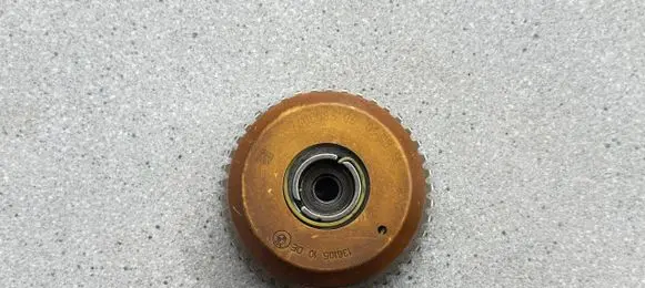 BMW M6 Camshaft pulley/ VANOS 7600086 11367600086