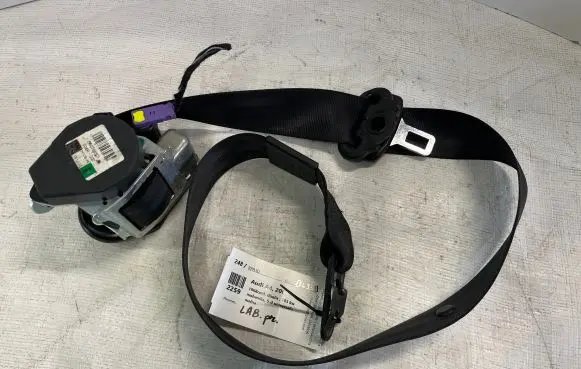 Audi A4 S4 B7 8E 8H Front seatbelt 560788501 C08R000 H10849