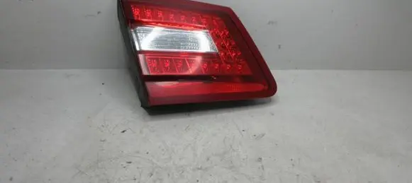 Mercedes-Benz E W212 Rear/tail lights 44059 10212020 L90042128