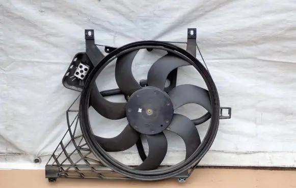 Nissan Primera Air conditioning (A/C) fan (condenser) 