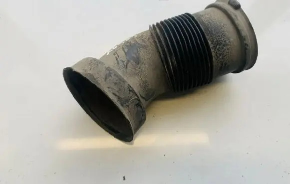 Opel Astra H Air intake hose/pipe 55558369 551020662