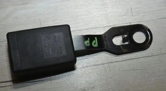 Peugeot Partner Front seatbelt buckle