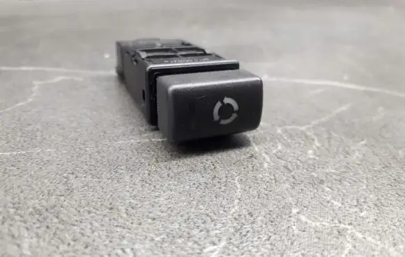 Rover Land Rover Fog light switch YUG102210LNF