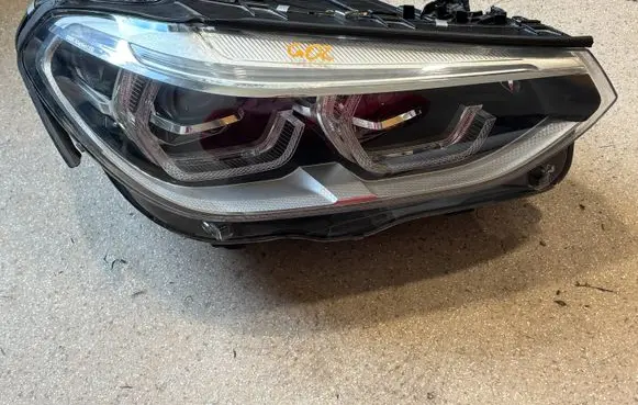 BMW X3 G01 Headlight/headlamp 8739654