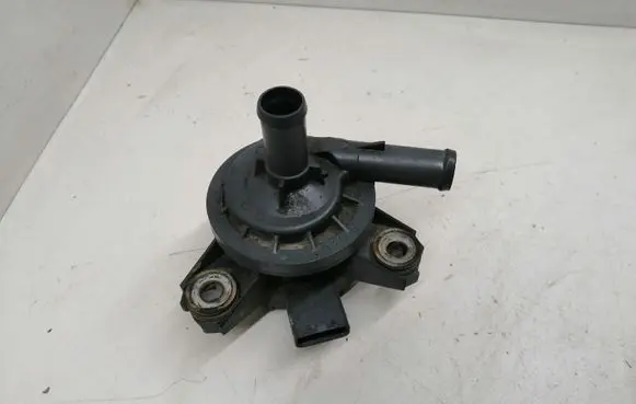 Toyota Prius (XW30) Electric auxiliary coolant/water pump G904052010 24517D133043
