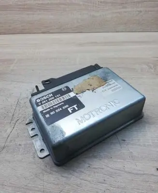Opel Vectra A Engine control unit/module ECU 90324330 0261200131