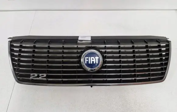 Fiat Croma Front grill 735407861