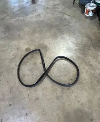 KIA Sportage Front door rubber seal
