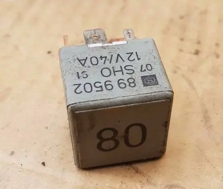 Volkswagen Golf I Other relay 191906383