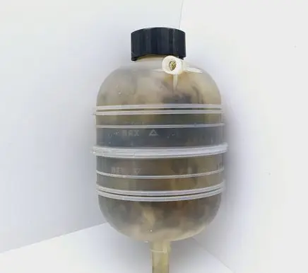 Peugeot 206 Coolant expansion tank/reservoir 9648568180