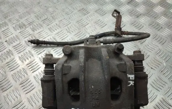 KIA Sorento Front brake caliper
