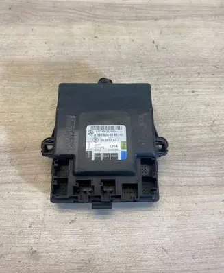 Mercedes-Benz B W245 Door control unit/module A1698203085