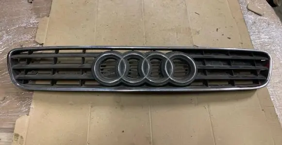 Audi A3 S3 8L Front grill 8L0807683