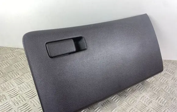 Hyundai Santa Fe Glove box