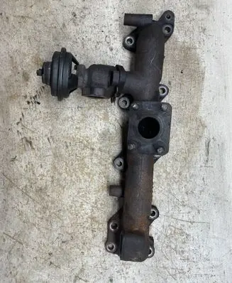 Hyundai Santa Fe Exhaust manifold