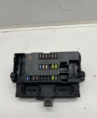 Iveco Daily 6th gen Fuse module 5801955903 116RAI000029 2012DJ4342
