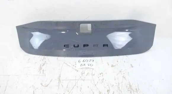 Seat Leon IV Tailgate trim 5FE853640