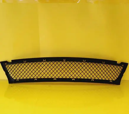 BMW 3 E46 Front bumper lower grill 7065469