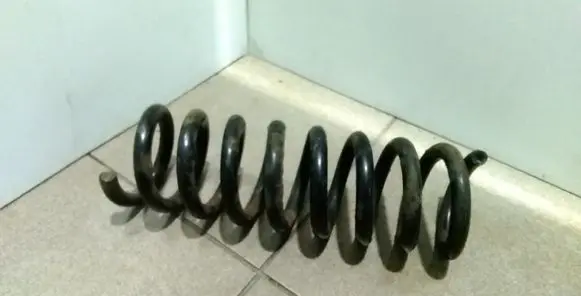 Mercedes-Benz C W203 Rear coil spring