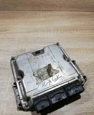 Renault Scenic I Engine control unit/module ECU 0281010819 H0M8200039569