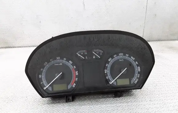 Skoda Fabia Mk1 (6Y) Speedometer (instrument cluster) 6Y0920881E