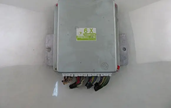 Subaru Legacy Engine control unit/module A18000R4Q 22611AH842