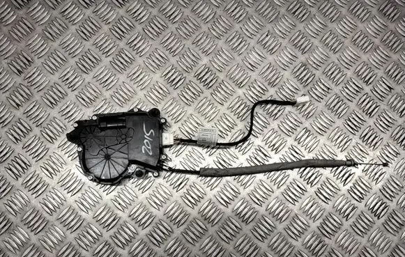 BMW X5 F15 Tailgate lock latch 7303443 C13509