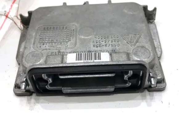 Citroen C5 Voltage converter/converter module 89034934