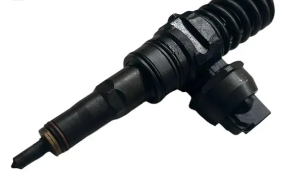 Volkswagen Golf Plus Fuel injector 036130073ag