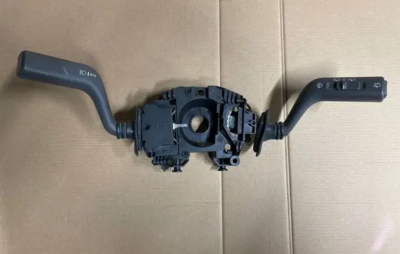 Volvo S40, V40 Wiper turn signal indicator stalk/switch 30638465