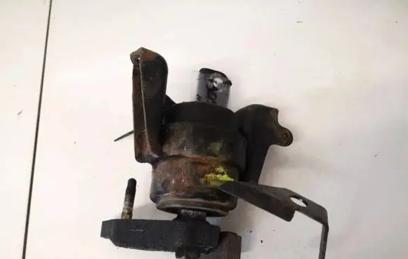 Toyota Corolla Verso AR10 Engine mount bracket