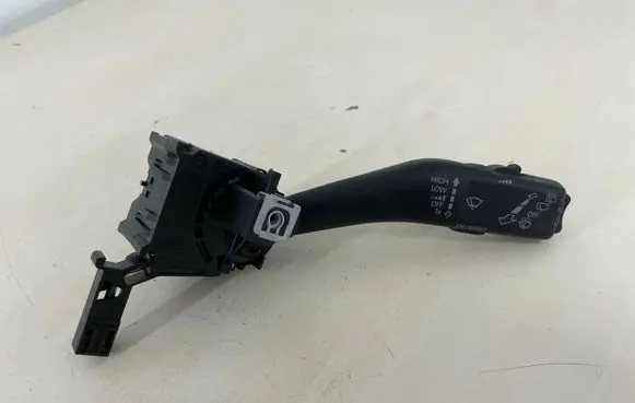 Volkswagen Golf VI Wiper control stalk 1K0953519J
