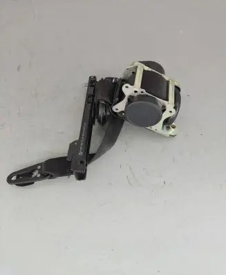 Mercedes-Benz GLC C253 Front seatbelt 635374900A 0589P10021 95R0000