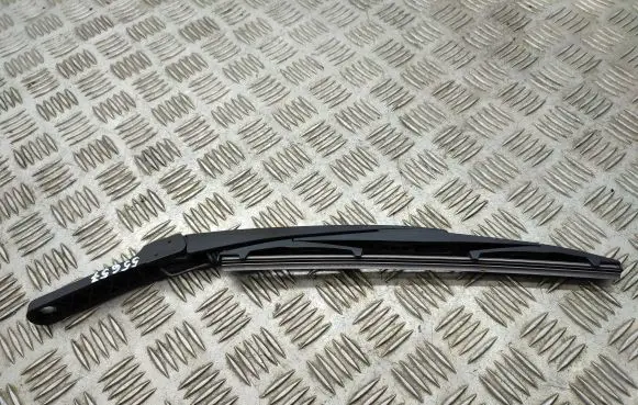 BMW 2 F45 Rear wiper blade arm