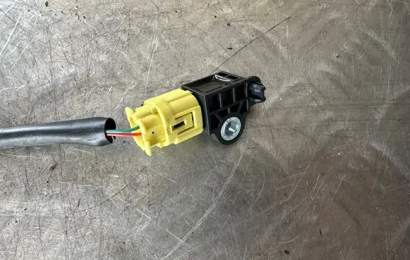 Nissan X-Trail T32 Airbag deployment crash/impact sensor 988303RA0A