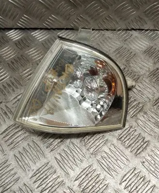 Skoda Octavia Mk1 (1U) Front indicator light