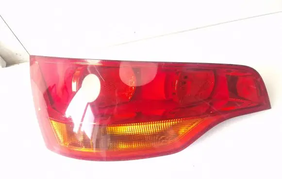 Audi Q7 4L Rear/tail lights 4L0945093