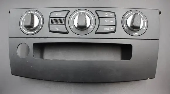 BMW 5 E60 E61 Climate control unit 9160526 1142369 900252290006