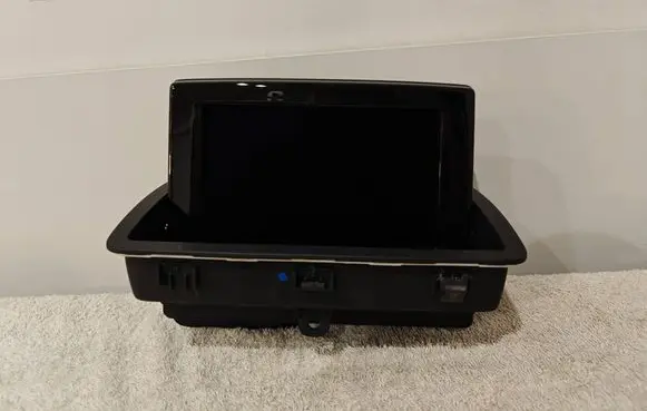 Audi Q3 8U Screen/display/small screen 8U0857273A 8N0857273A