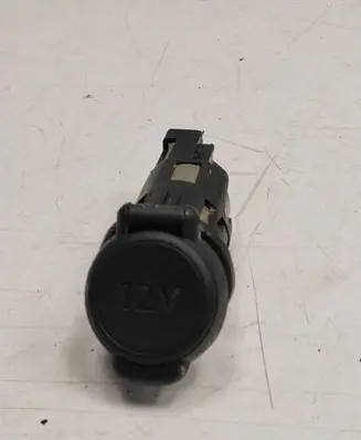 Peugeot 308 12 V Socket (front) 980185087700 980185097700 966610537700