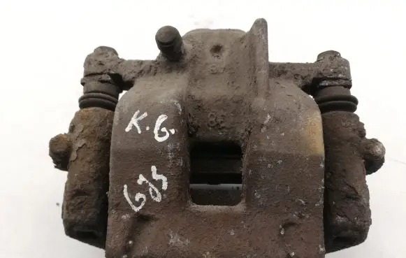 Toyota Verso-S Rear brake caliper