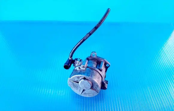 Renault Scenic II - Grand scenic II Vacuum pump 163354368 2A160904