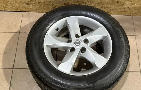 Nissan Qashqai R16 alloy rim 